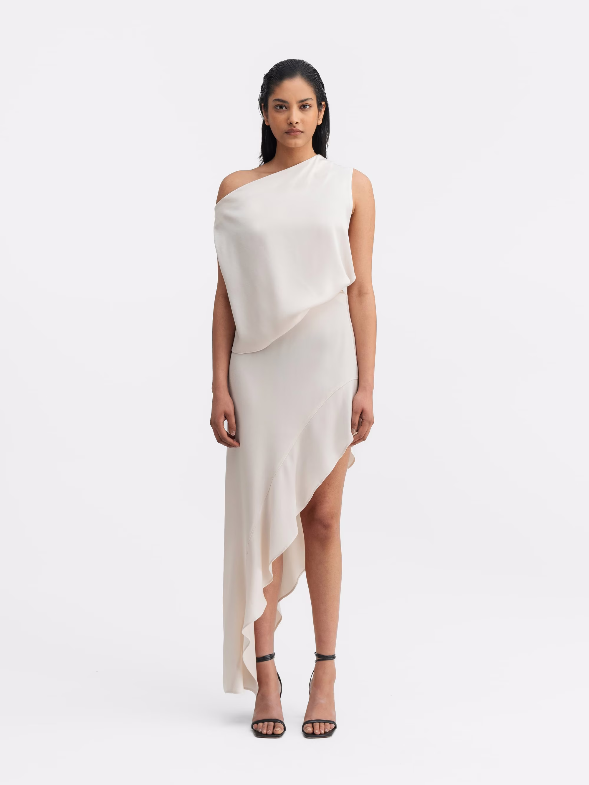 Ahlvar Gallery Dresses in White