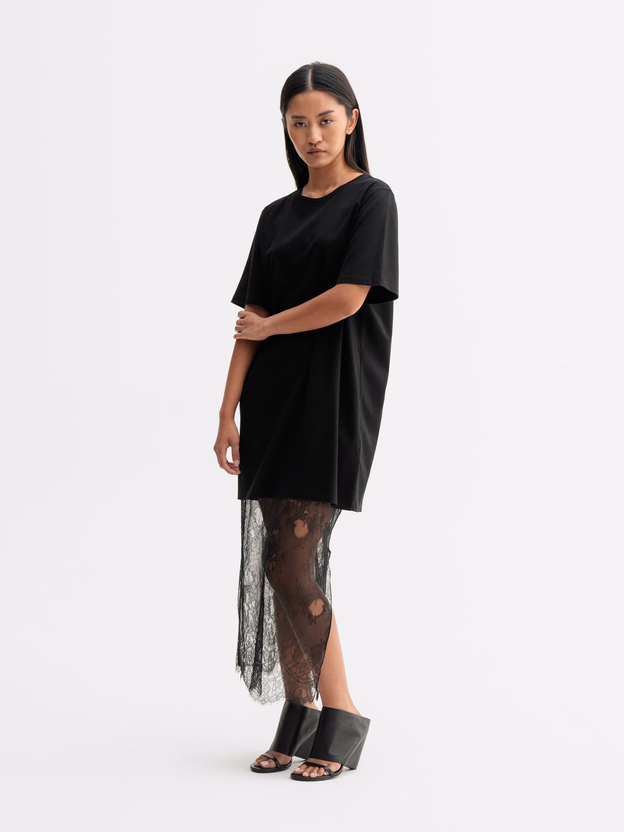 Ahlvar Gallery Skirts in Black