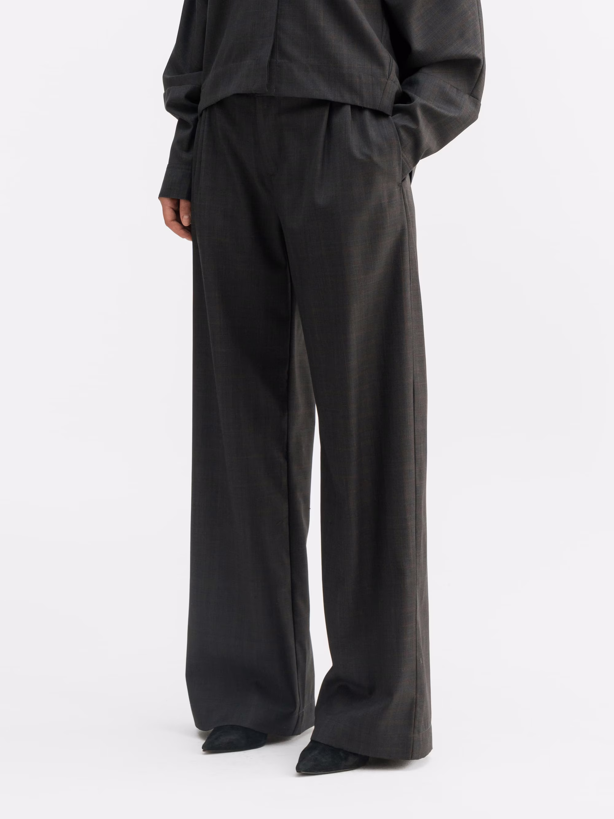 Ahlvar Gallery Trousers in Gray