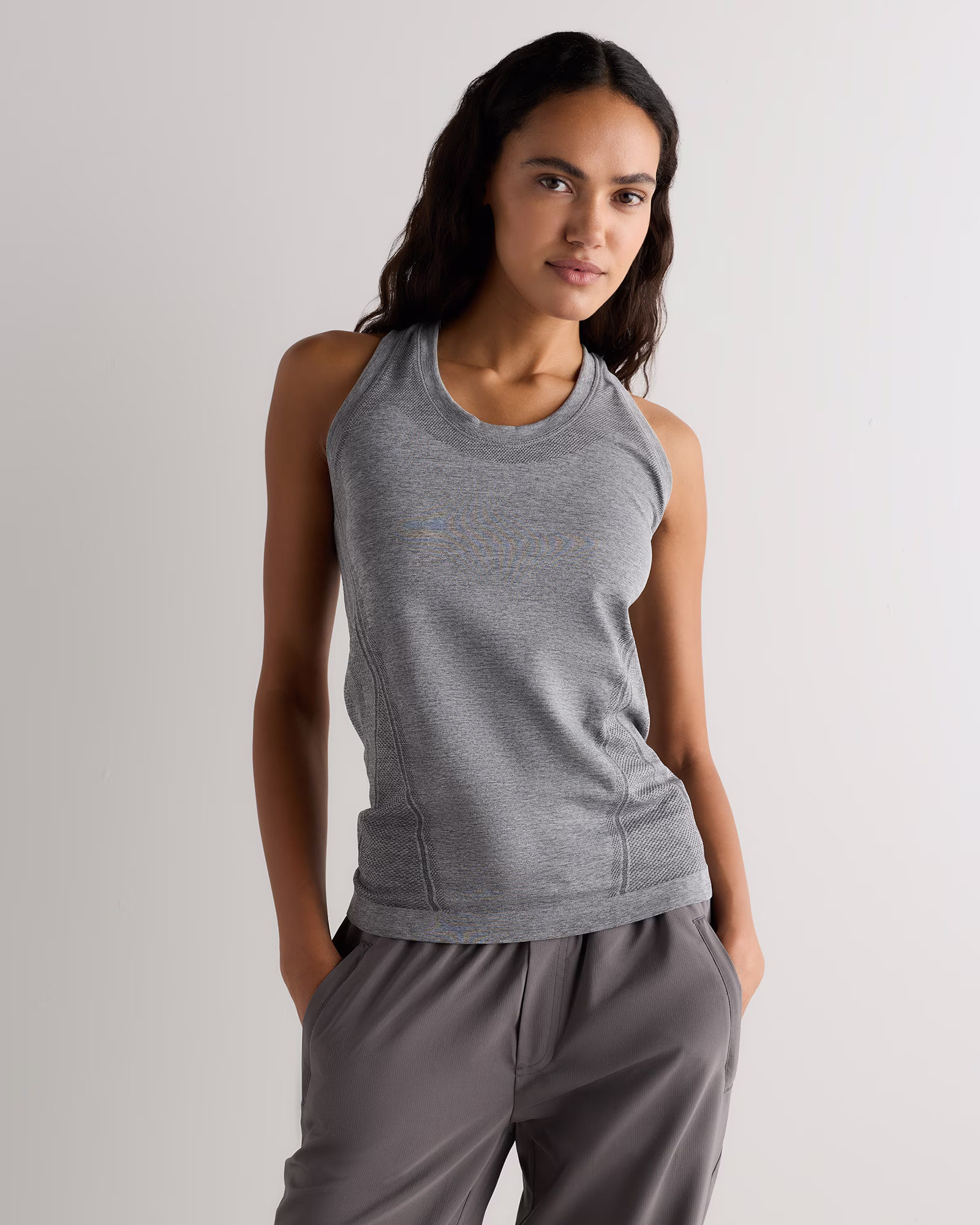 Quince Activewear in Gray