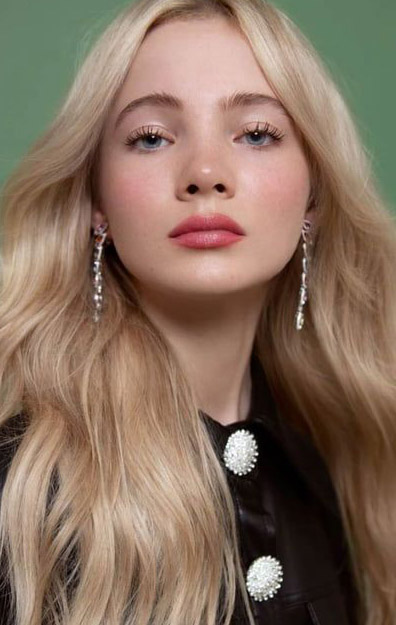 Freya Allan
