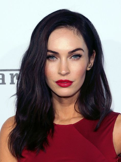 high-contrast classic red lip